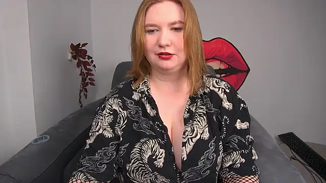 LaraDream online show from July 31, 2:05 pm