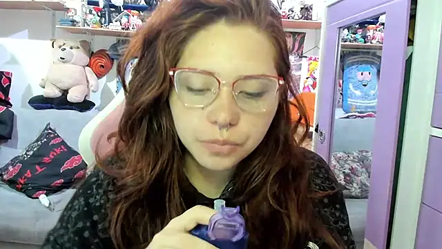 Snapshot of soficammy chatting on June 17, 11:05 pm soficammy online show from June 17, 11:05 pm