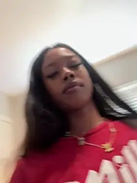 Snapshot of mismialove chatting on June 5, 3:07 pm mismialove online show from June 5, 3:07 pm