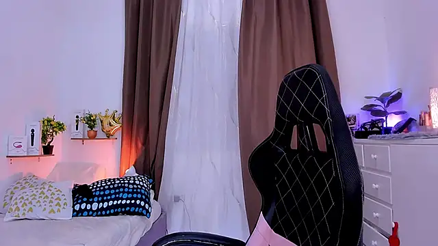 KeishaDanger  online show from March 5, 4:34 am