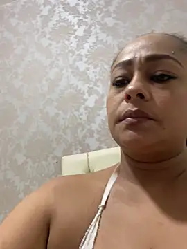 Snapshot of sofia_xxx02 chatting on February 14, 6:08 pm sofia xxx02 online show from February 14, 6:08 pm