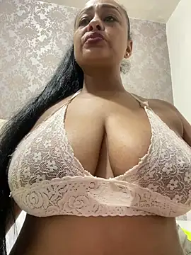 Snapshot of sofia_xxx02 chatting on February 15, 12:15 am sofia xxx02 online show from February 15, 12:15 am