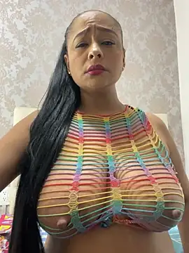Snapshot of sofia_xxx02 chatting on February 25, 3:05 pm sofia xxx02 online show from February 25, 3:05 pm