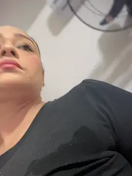 Snapshot of sofia_xxx02 chatting on March 8, 12:09 pm sofia xxx02 online show from March 8, 12:09 pm