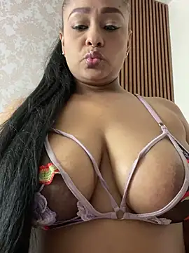 Snapshot of sofia_xxx02 chatting on March 18, 6:15 pm sofia xxx02 online show from March 18, 6:15 pm
