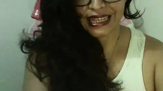 Snapshot of oso34hot chatting on November 10, 1:59 am oso34hot online show from November 10, 1:59 am