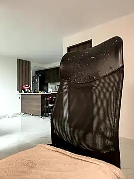 bigryann23 online show from November 19, 9:26 pm