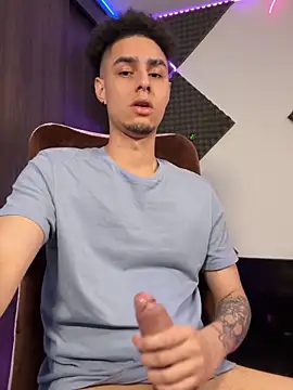 bigryann23 online show from February 14, 2:30 am